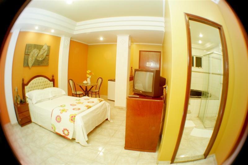 Rodes Palace Hotel Патросиниу Номер фото