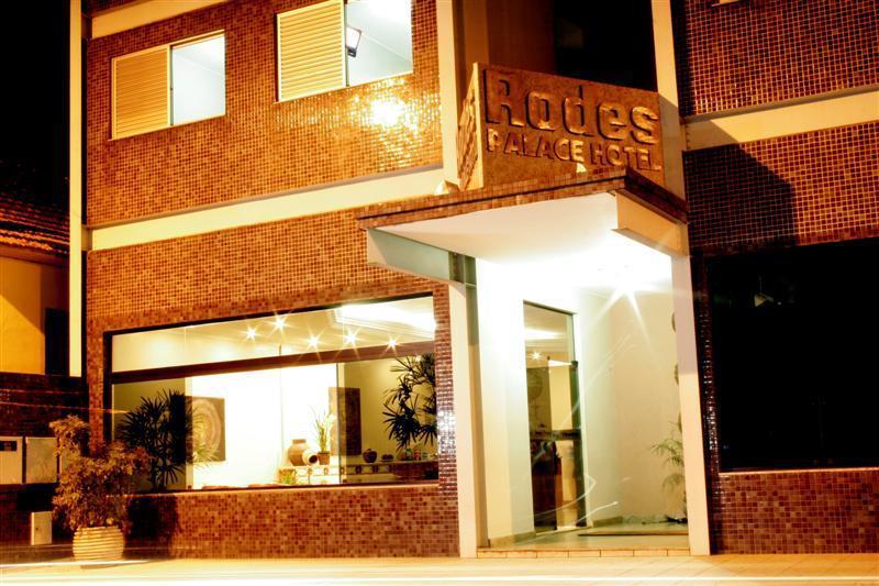 Rodes Palace Hotel Патросиниу Экстерьер фото